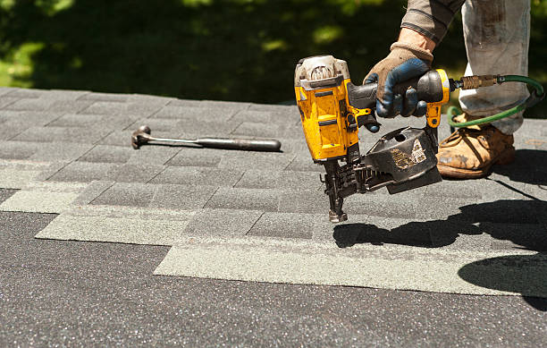 Quick and Trustworthy Emergency Roof Repair Services in Mangonia Park, FL